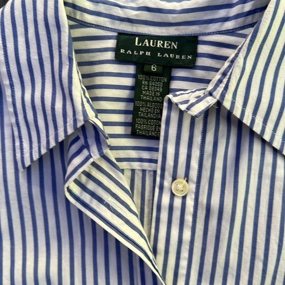 Ralph Lauren top- Like new - Picture 2 of 4